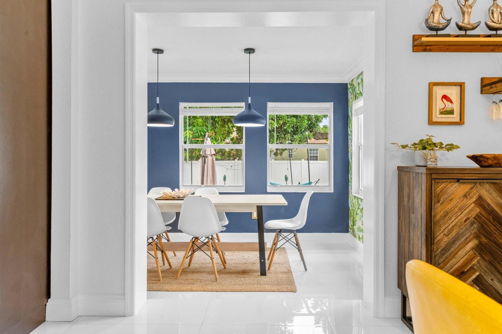 Arthaus- Fully Stocked Kitchen And Fenced Yard Miami