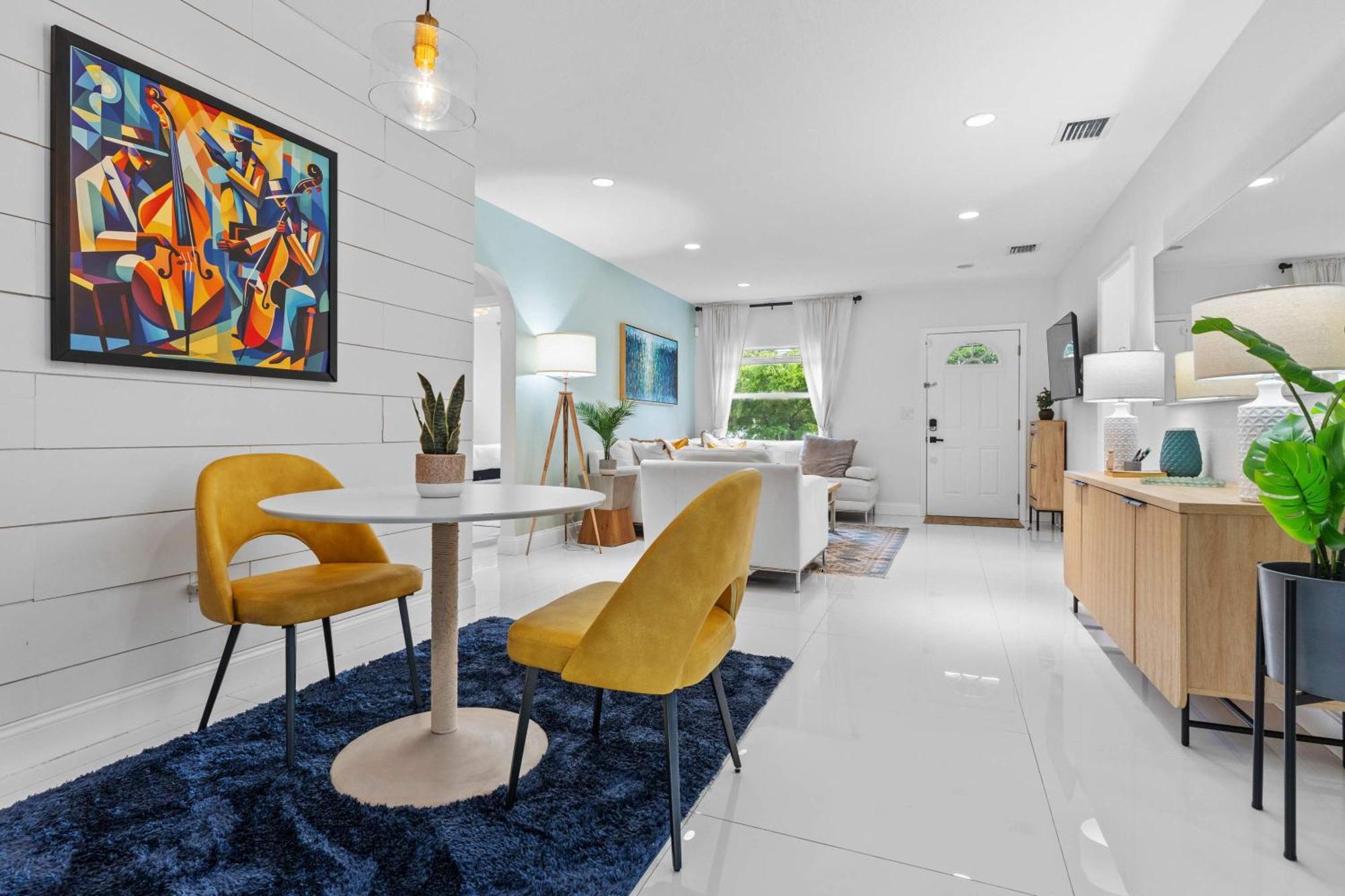 Holiday home Arthaus- Fully Stocked Kitchen And Fenced Yard Miami